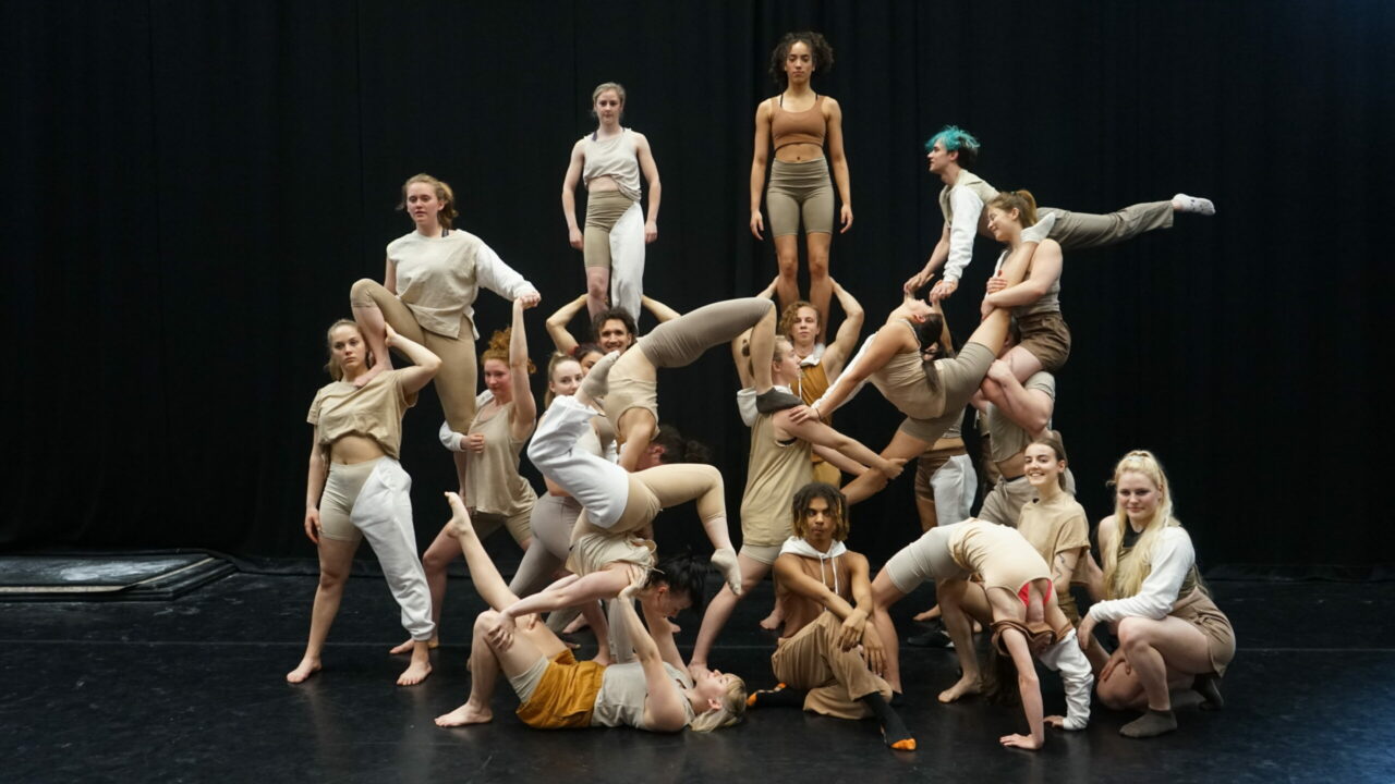 https://www.nationalcircus.org.uk/app/uploads/2022/06/fd1-scaled-e1656429351817-1280x720.jpg